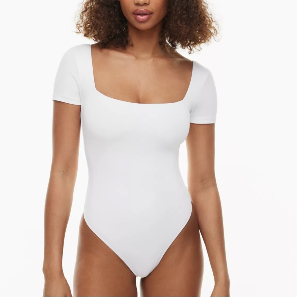 Contour Squareneck Shortsleeve Bodysuit from aritzia